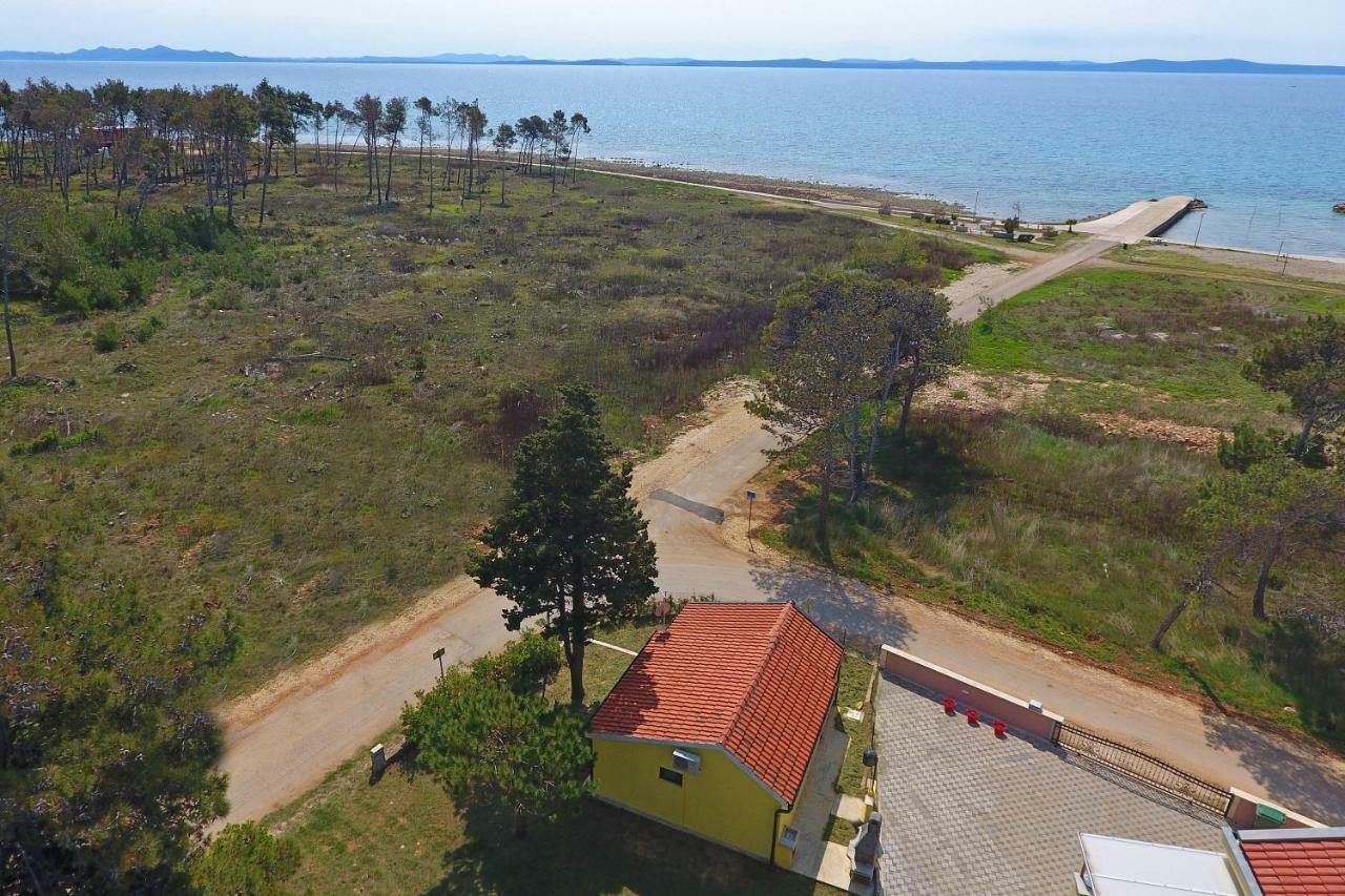 House On The Beach Tin Privlaka  Exterior foto